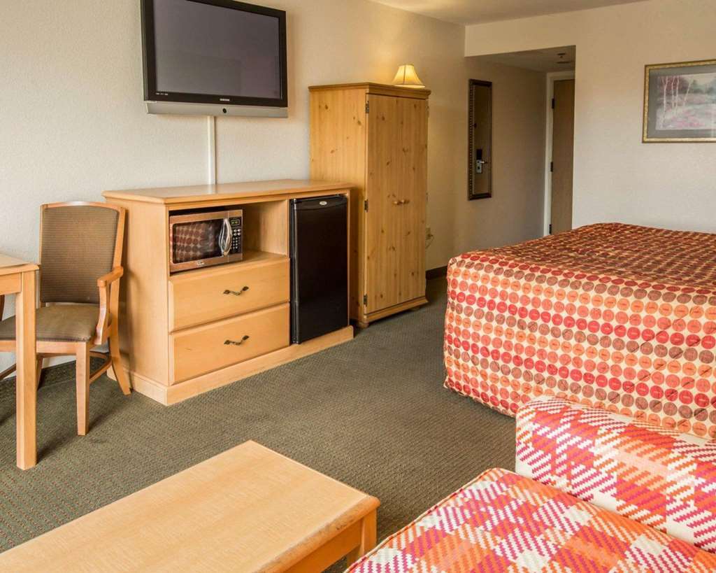 Rodeway Inn & Suites Near Outlet Mall - Asheville Chambre photo