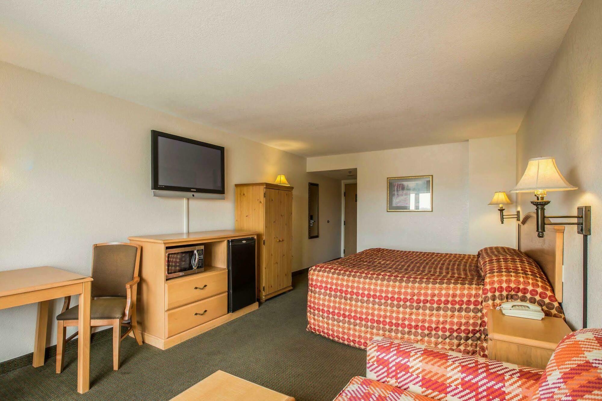 Rodeway Inn & Suites Near Outlet Mall - Asheville Extérieur photo